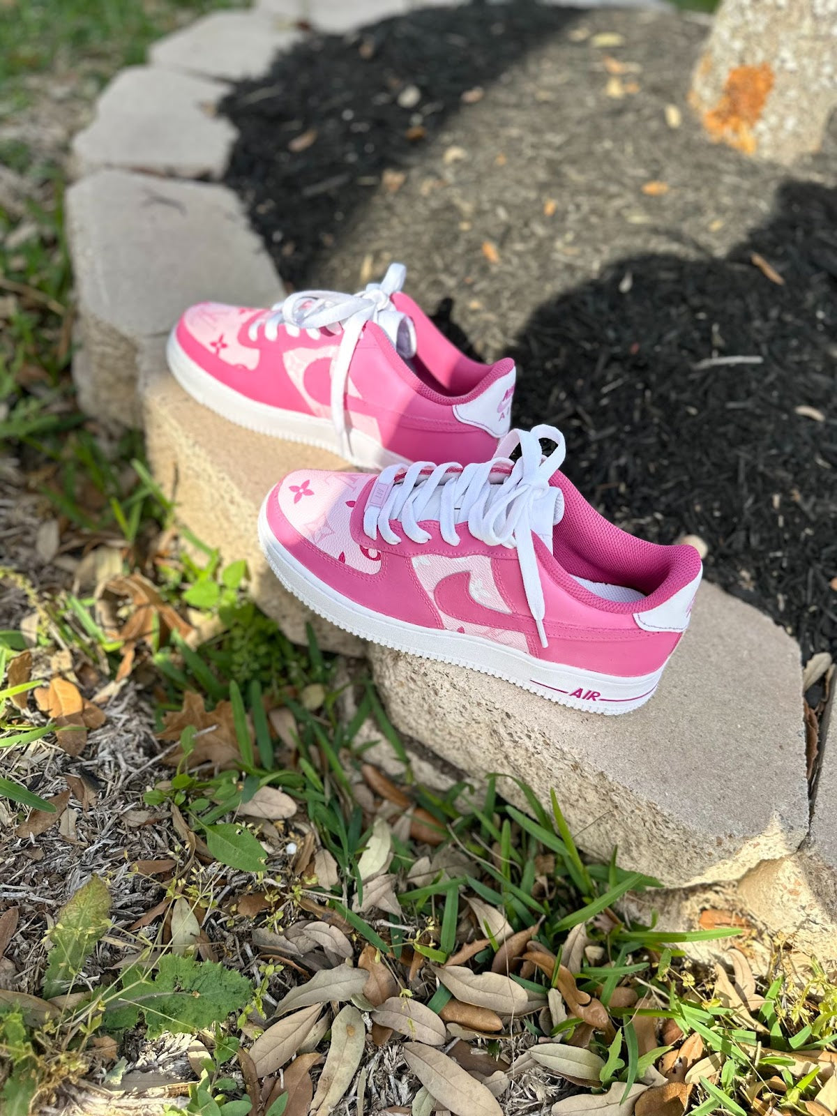 Hot Pink Sneaker LV AF1 - MQ Customs