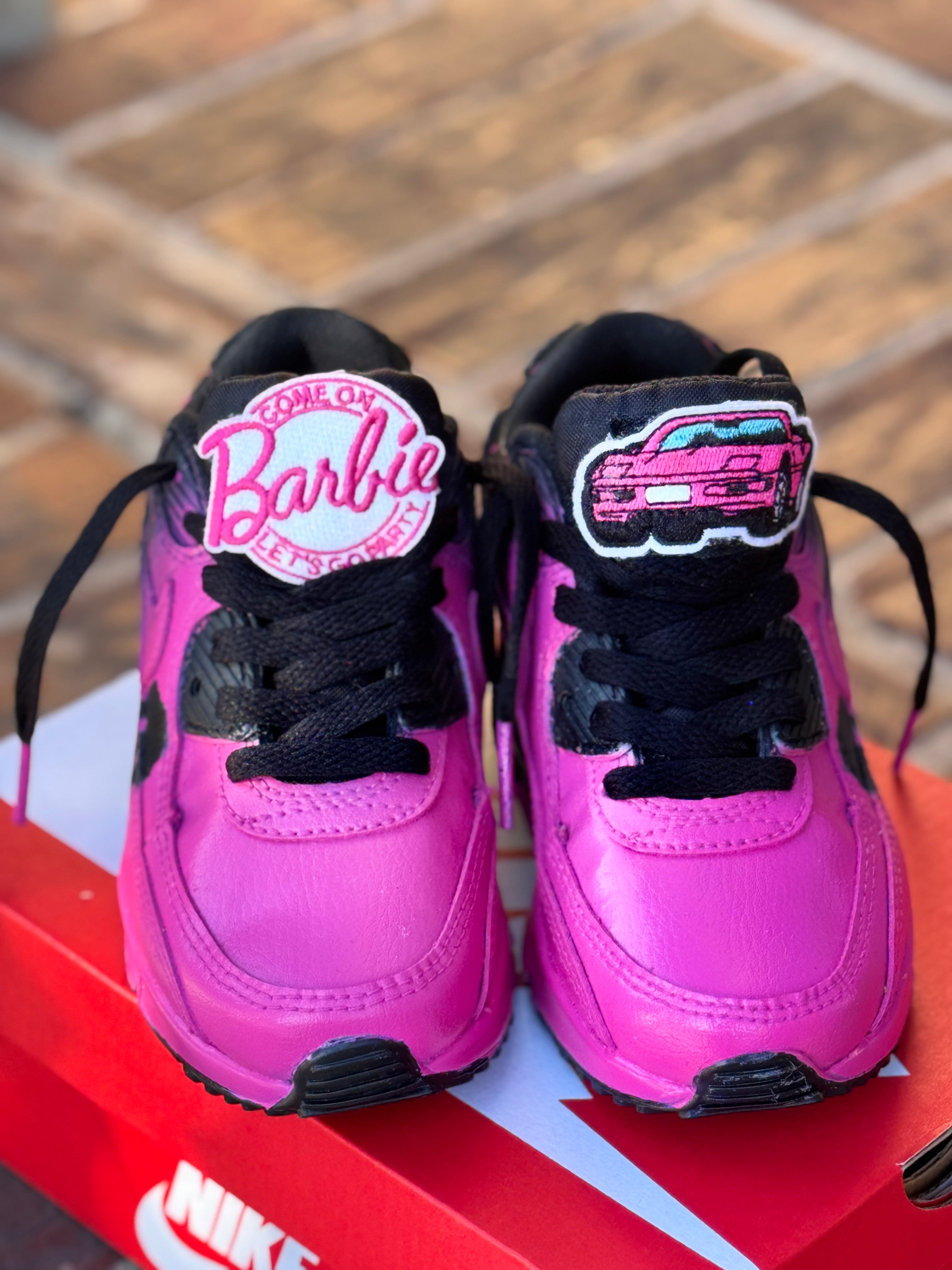 this is a toddler shoe only !!!