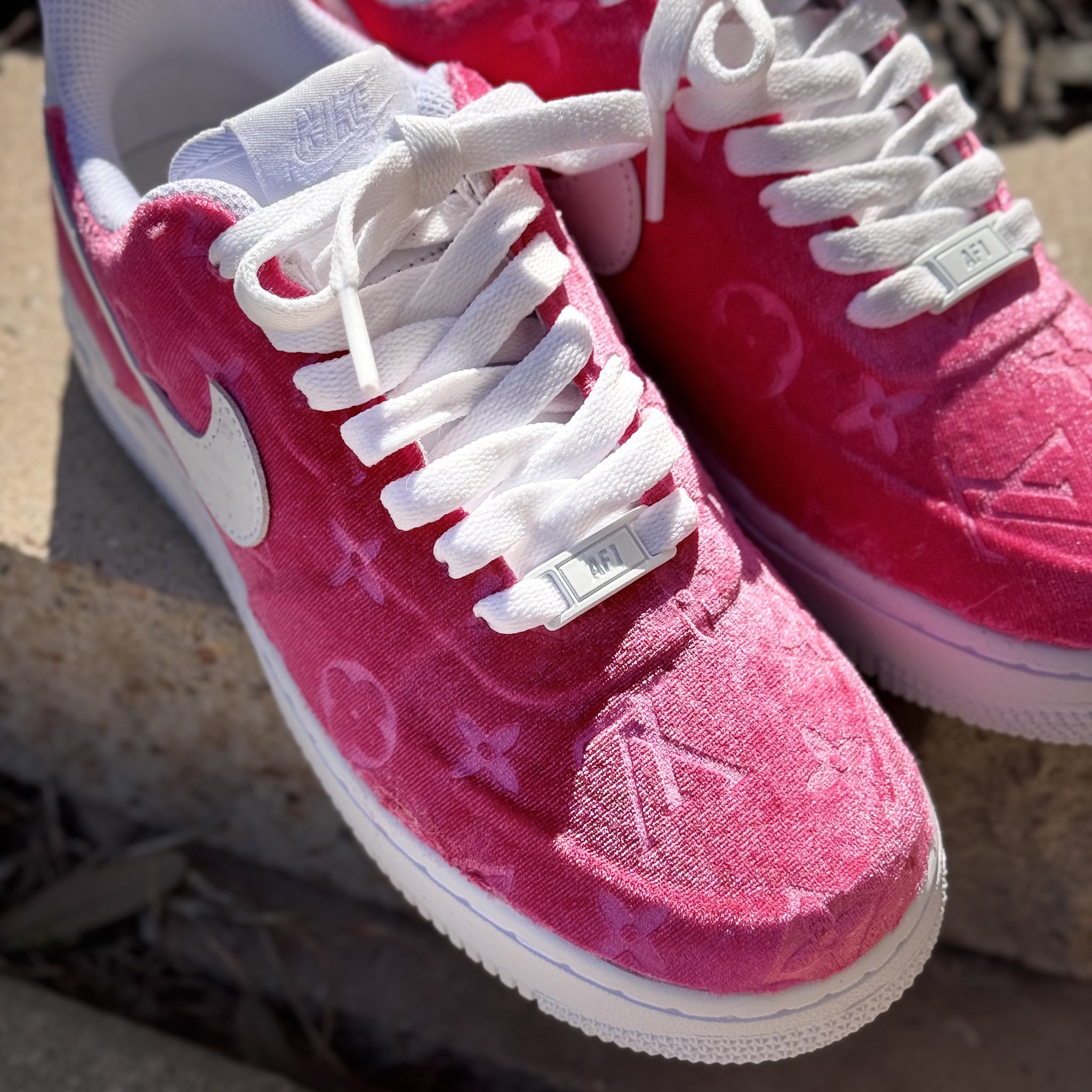 Pretty in pink lv