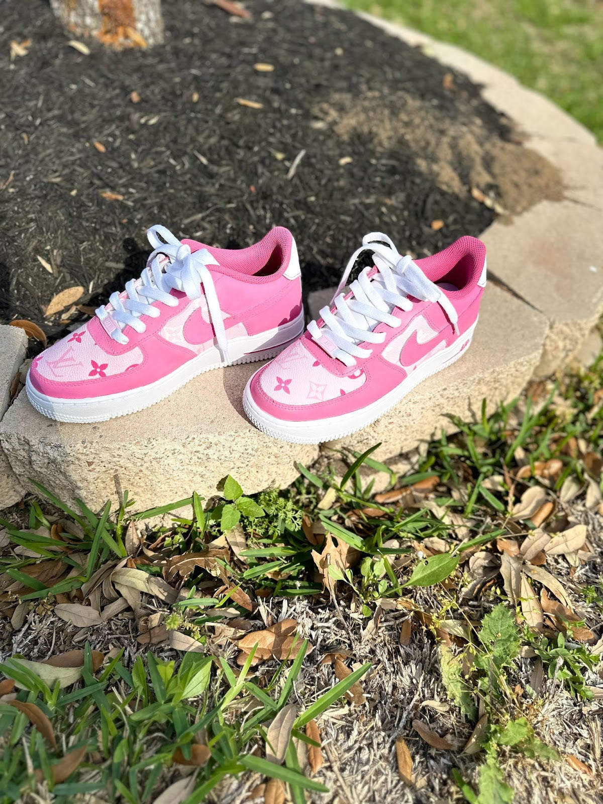 Hot Pink Sneaker LV AF1 - MQ Customs