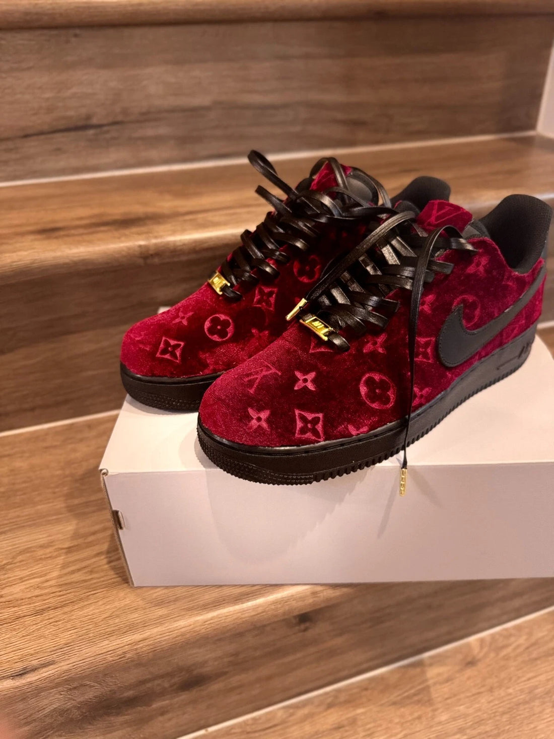 custom Lv velvet with gold